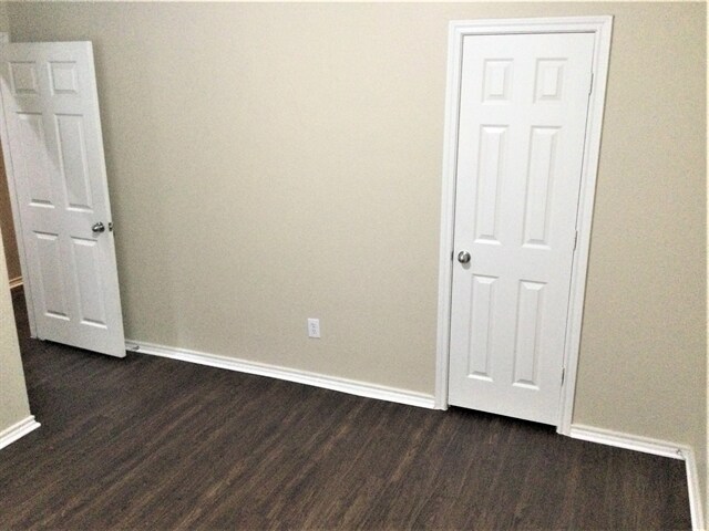 Building Photo - 5827 Foxglove Ln