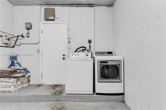 Building Photo - 11824 SW 99th St