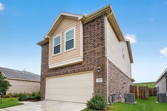 Building Photo - 15723 Autumn Chicory Dr