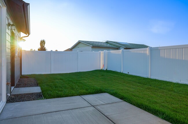 Building Photo - Brand New 2 Bedroom 2 Bath in Coeur d'Alene