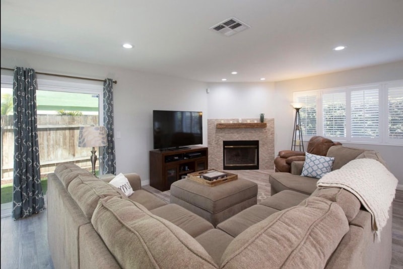 Building Photo - 564 9th St