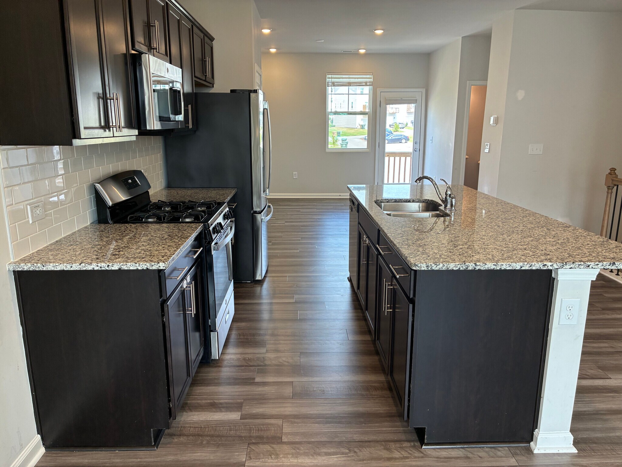 Building Photo - Room in Townhome on Sweet Lilac Wy
