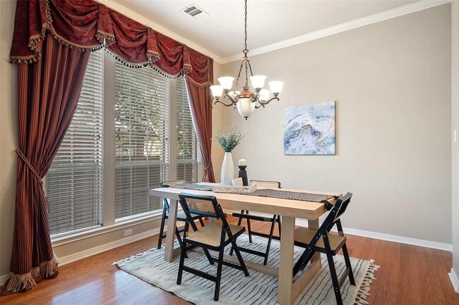 Building Photo - 1502 Azalea Dr