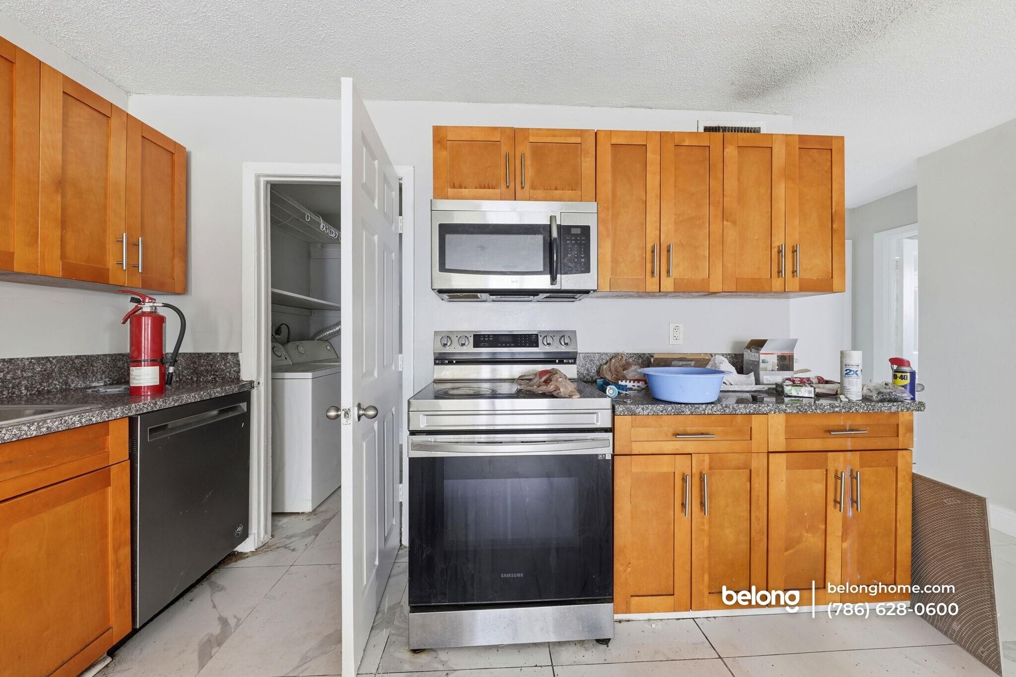 Building Photo - 5700 NW 28th St