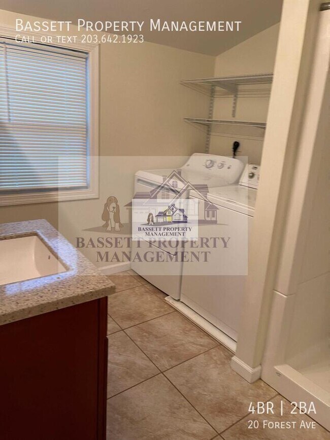 Building Photo - 20 Forest Ave