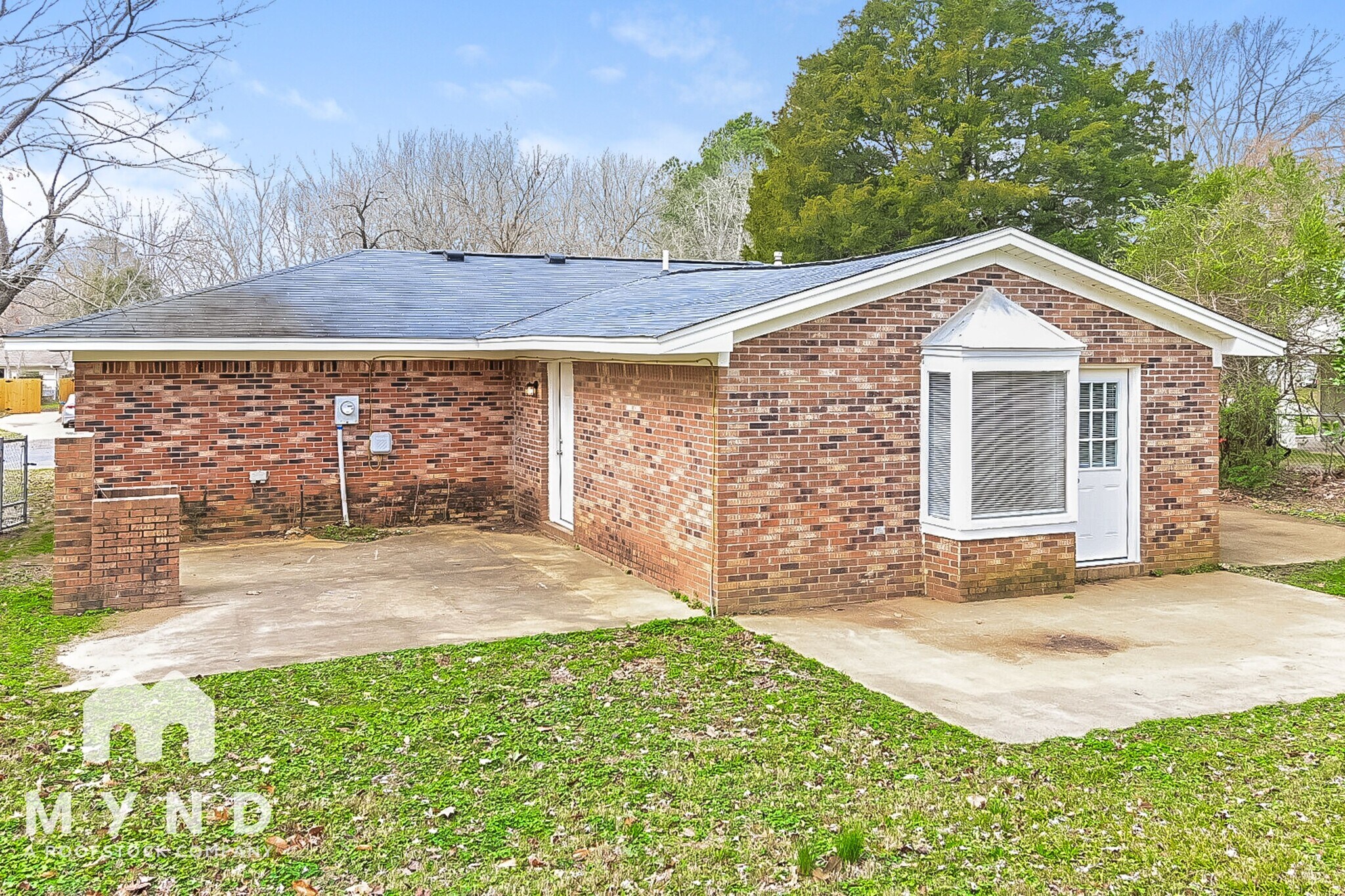Building Photo - 5652 Chickasaw Dr