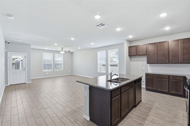 Building Photo - 24715 Oakheath Arbor Ln