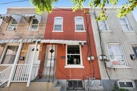 Building Photo - Charming 2-Bedroom Home with Private Backyard in Allentown