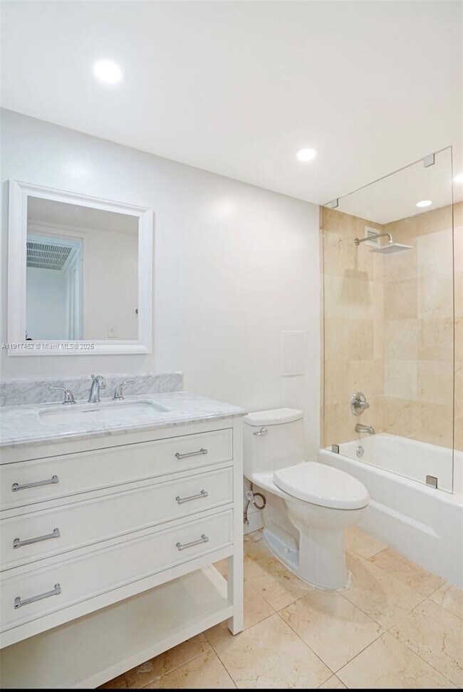 Building Photo - 5101 Collins Ave