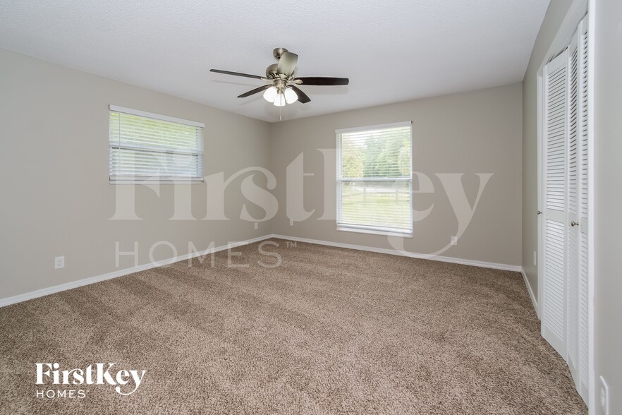 Building Photo - 156 Foxridge Rd