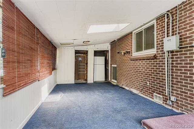 Building Photo - 2511 S Vrain St