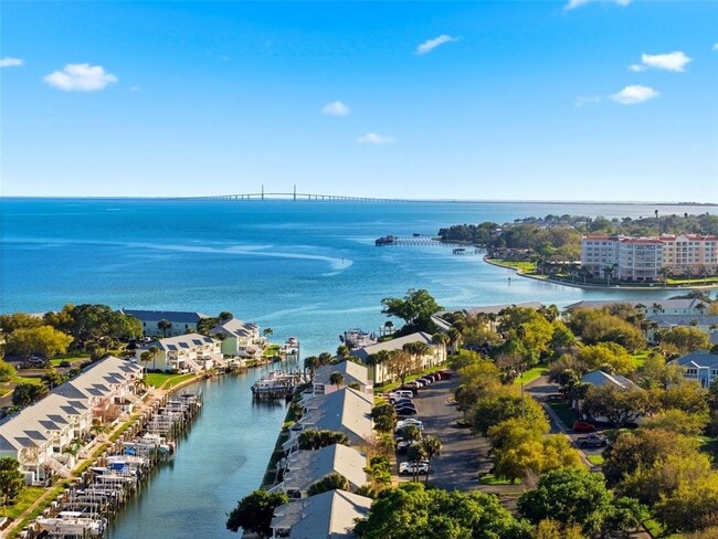 Building Photo - 5174 Beach Dr SE