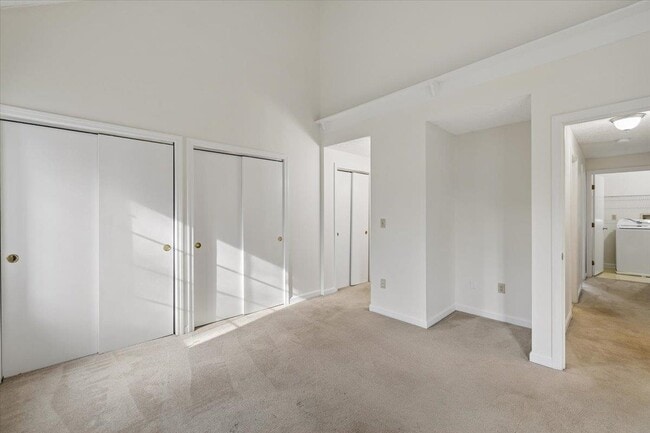 Building Photo - 7 Swift Ln