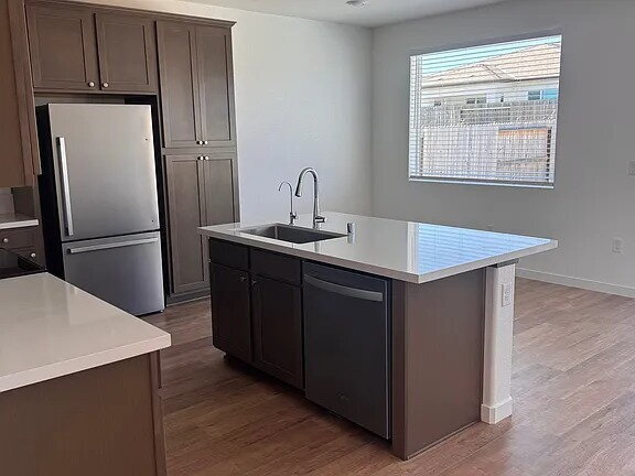 Building Photo - Newer single-story home built in 2024