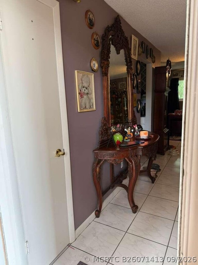 Building Photo - 2510 SW 81st Ave