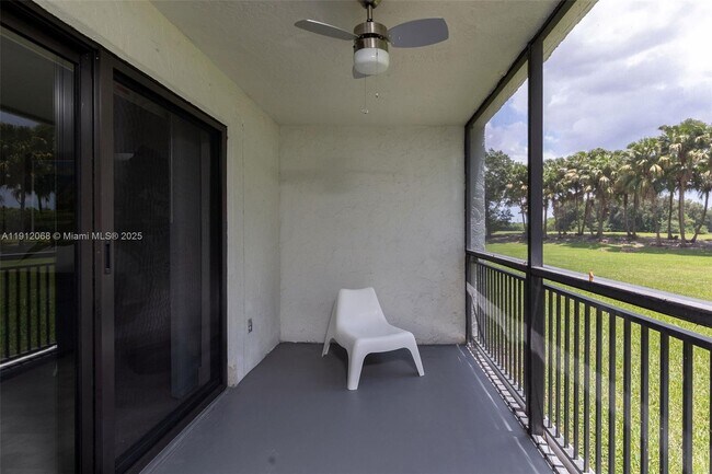 Building Photo - 16171 Blatt Blvd