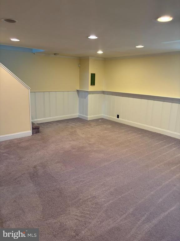 Building Photo - 1543 Cottage Ln