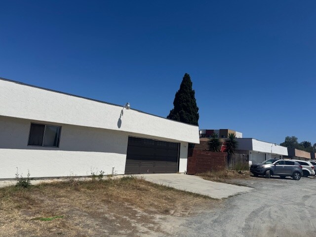 Building Photo - 779 Dorothy St