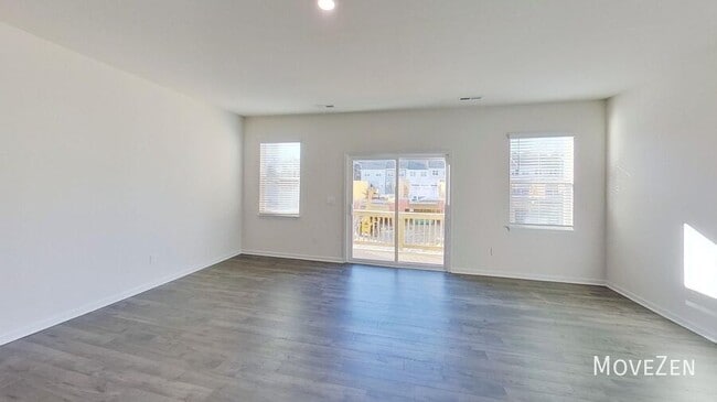 Building Photo - 720 Lucky Clover Way