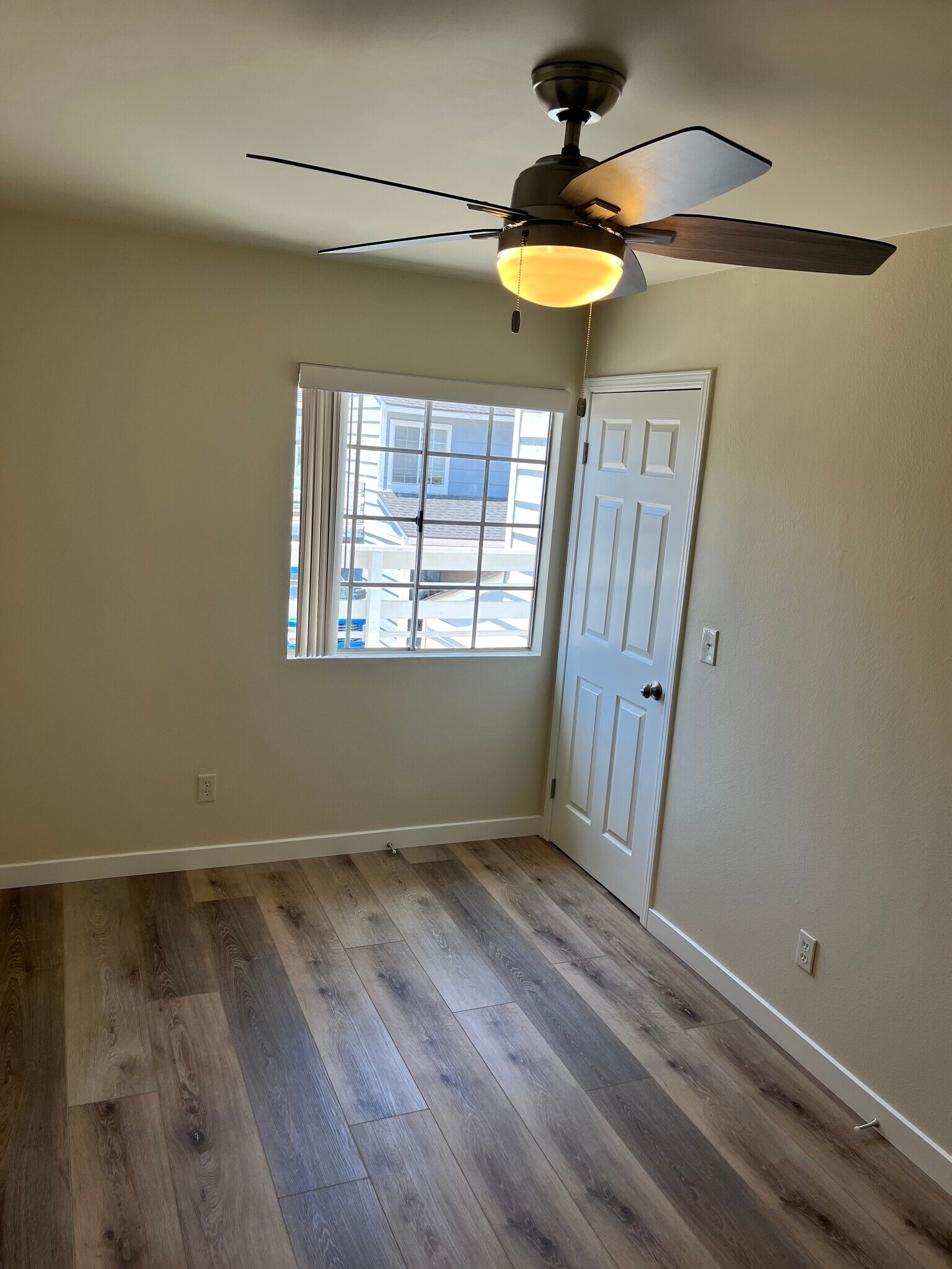 Bedroom #3 - 550 W Lambert Rd