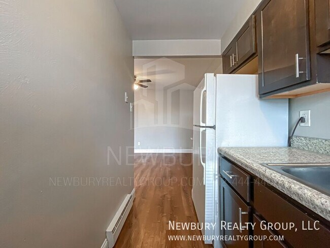 Building Photo - 1848 Chessland St