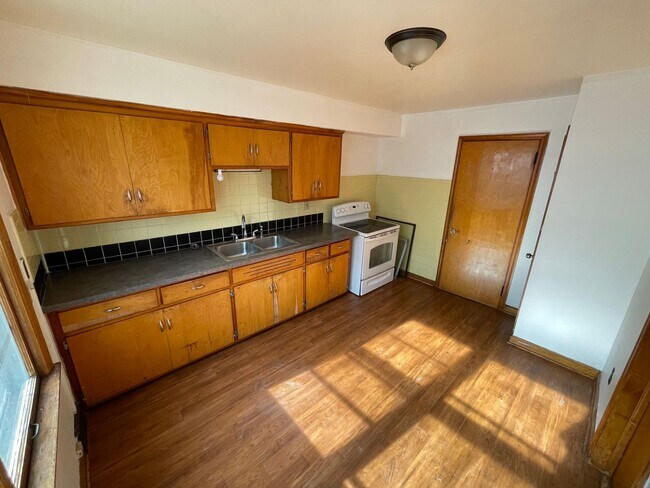 Building Photo - 3281 N 58th St
