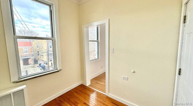 Building Photo - 68-52 76th St