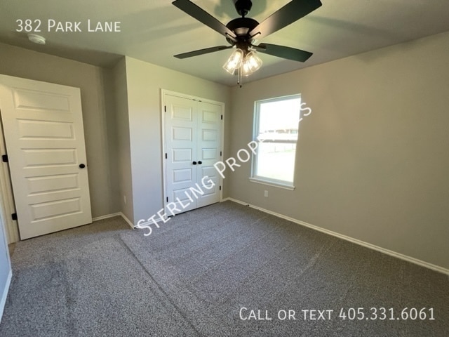 Building Photo - 382 Park Ln