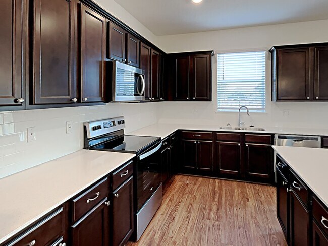 Building Photo - 20283 Calla Lily Dr