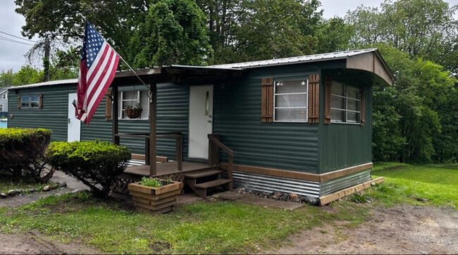 Building Photo - 962 NY-29A