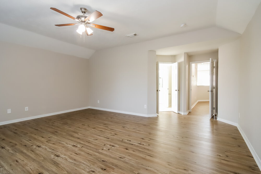 Building Photo - 13707 Broad Oaks Ln