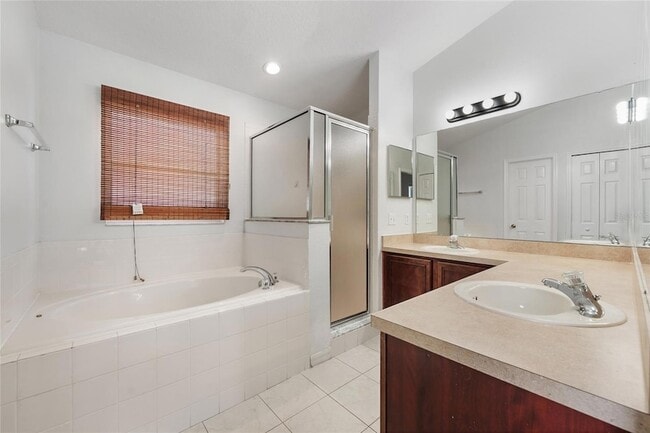 Building Photo - 2743 Stanwood Dr
