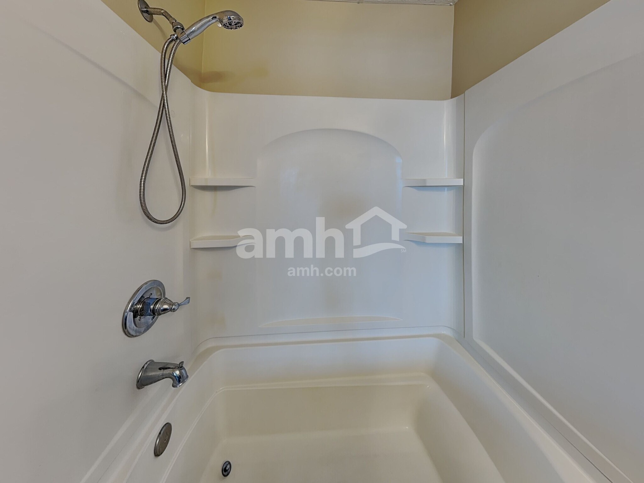 Building Photo - 1484 Persimmon Cir