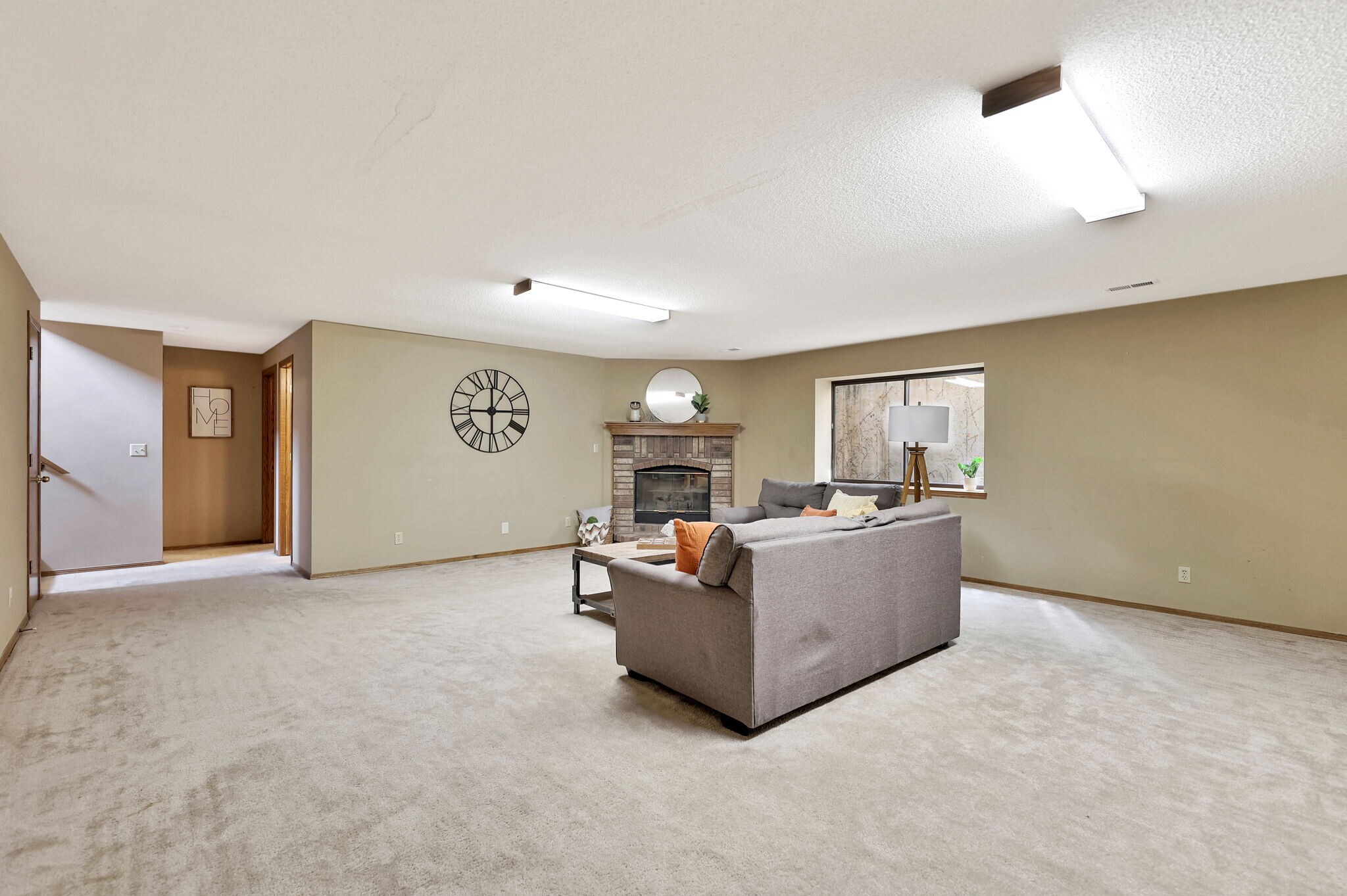 Building Photo - 10001 W Chartwell Cir