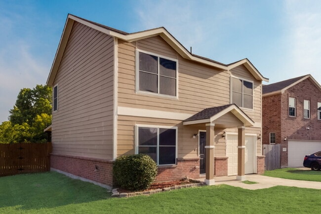 Building Photo - 1161 Condor Dr