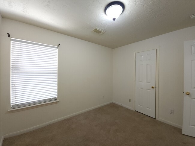 Building Photo - 19611 Cypress Bough Dr