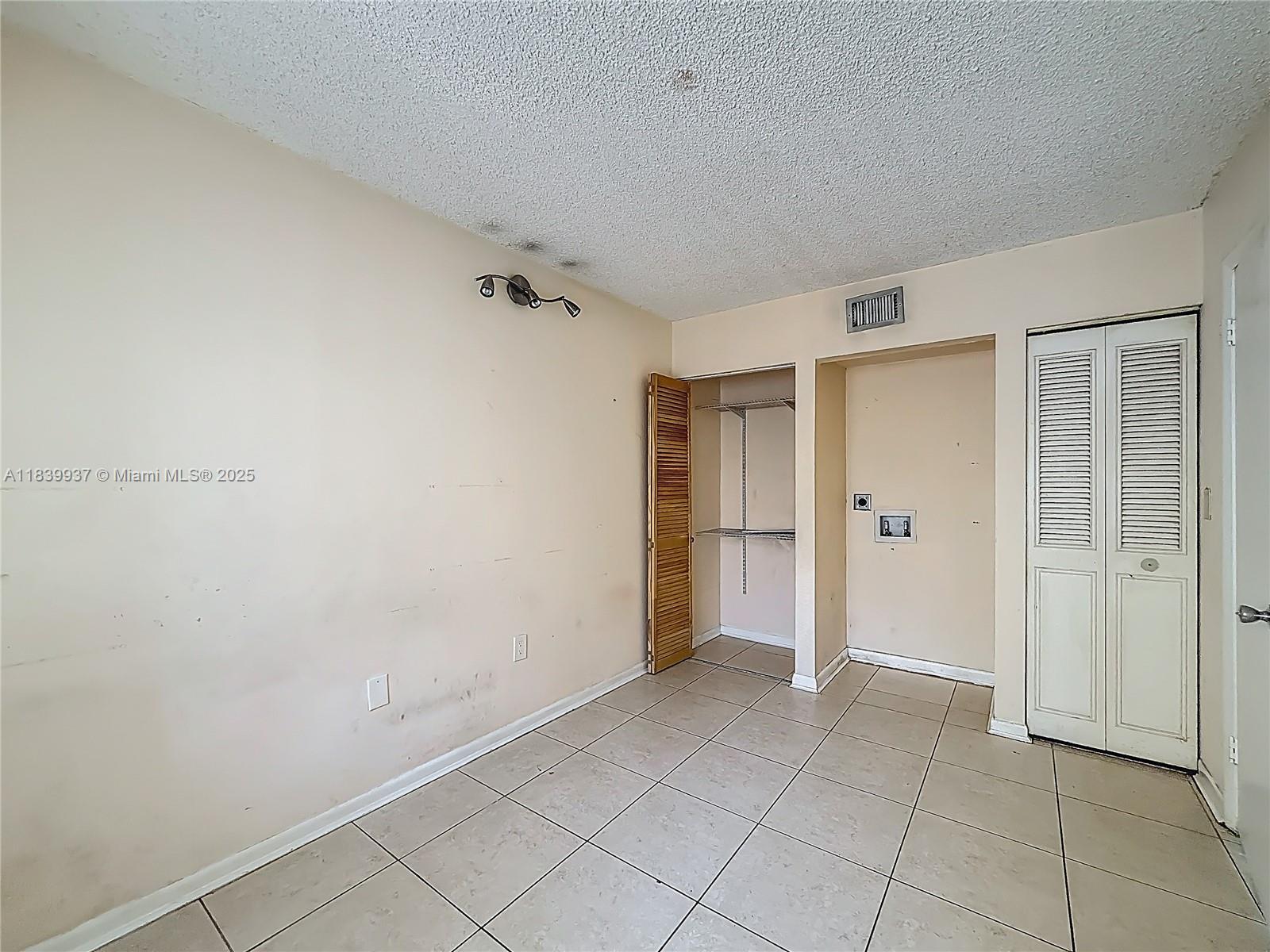 Building Photo - 8420 SW 133rd Avenue Rd