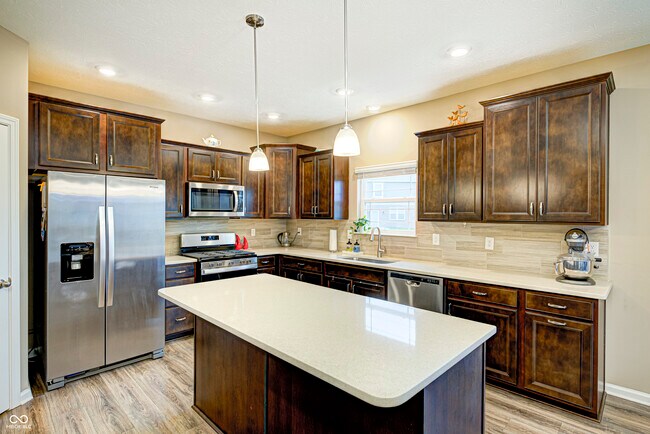 Building Photo - 1728 Gordon Dr