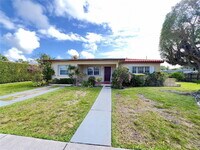 Building Photo - 2101 SW 81st Ave