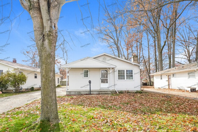 Primary Photo - 707 Stanford Ave