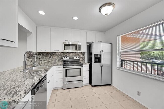 Building Photo - 9186 NW 40th St