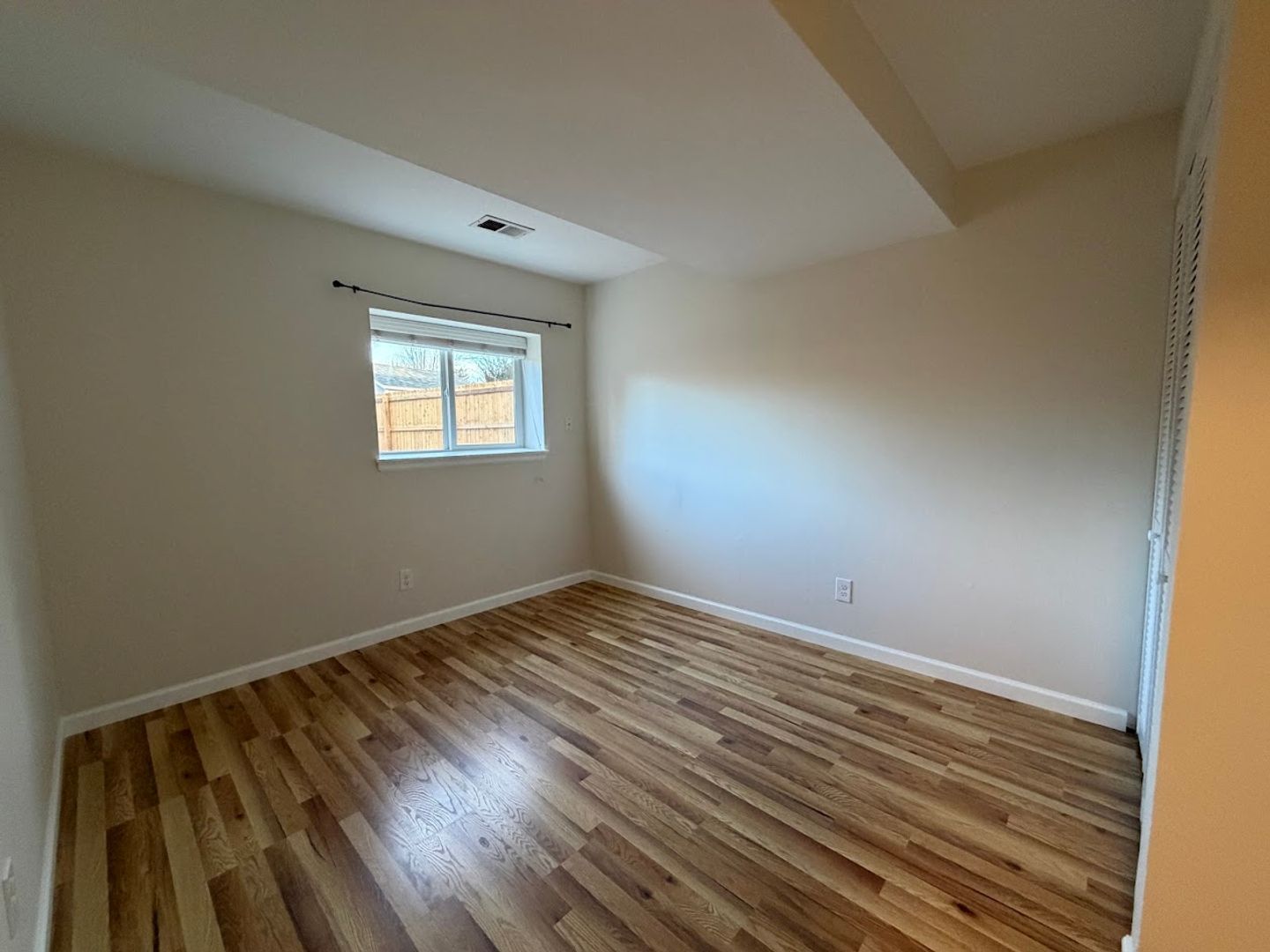 Building Photo - 2406 Bowen St