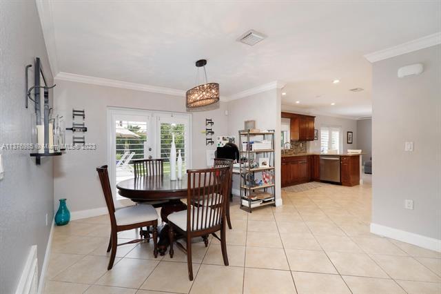 Building Photo - 8800 SW 81st Ave
