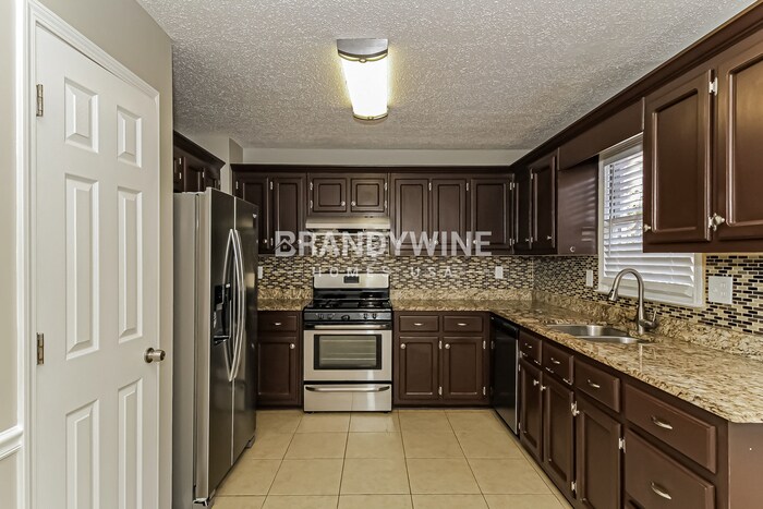 Building Photo - 106 Whitney Ln