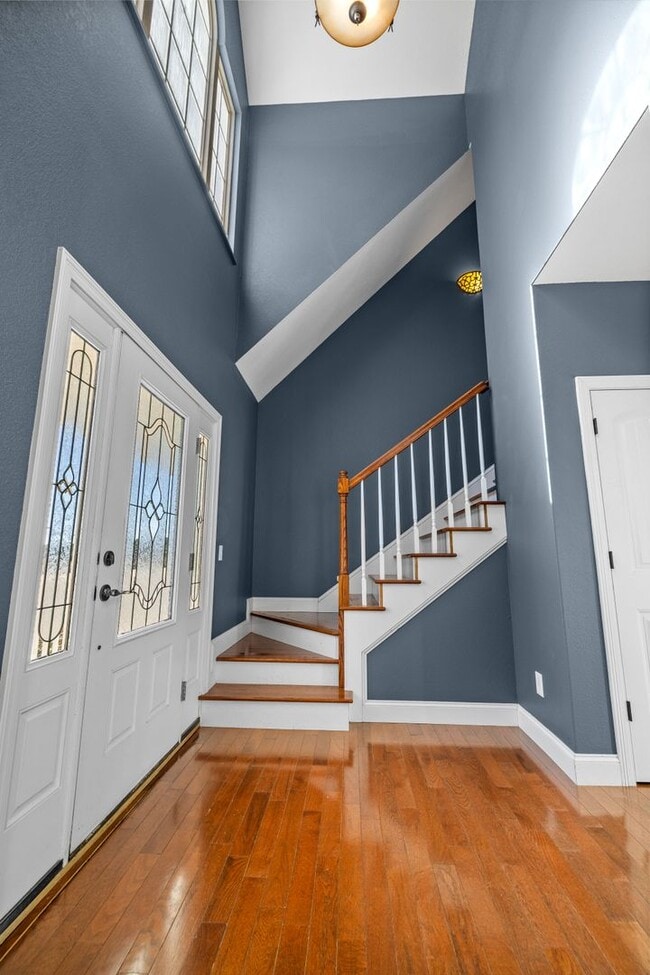 Building Photo - Greenback 37742 - 4 bedroom, 4.5 bath home - Contact Jeremy Logan (865) 307-2273