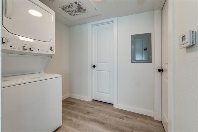 Building Photo - 5917 Gaston Ave