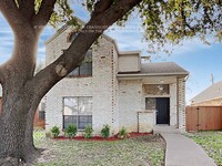 Building Photo - 2036 Pheasant Dr