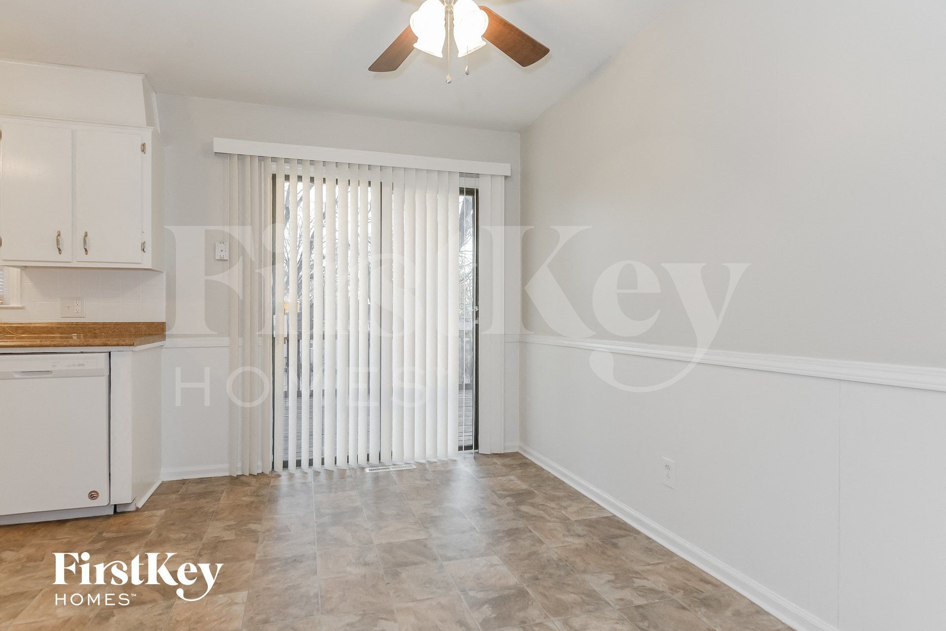 Building Photo - 8607 Elm Ave