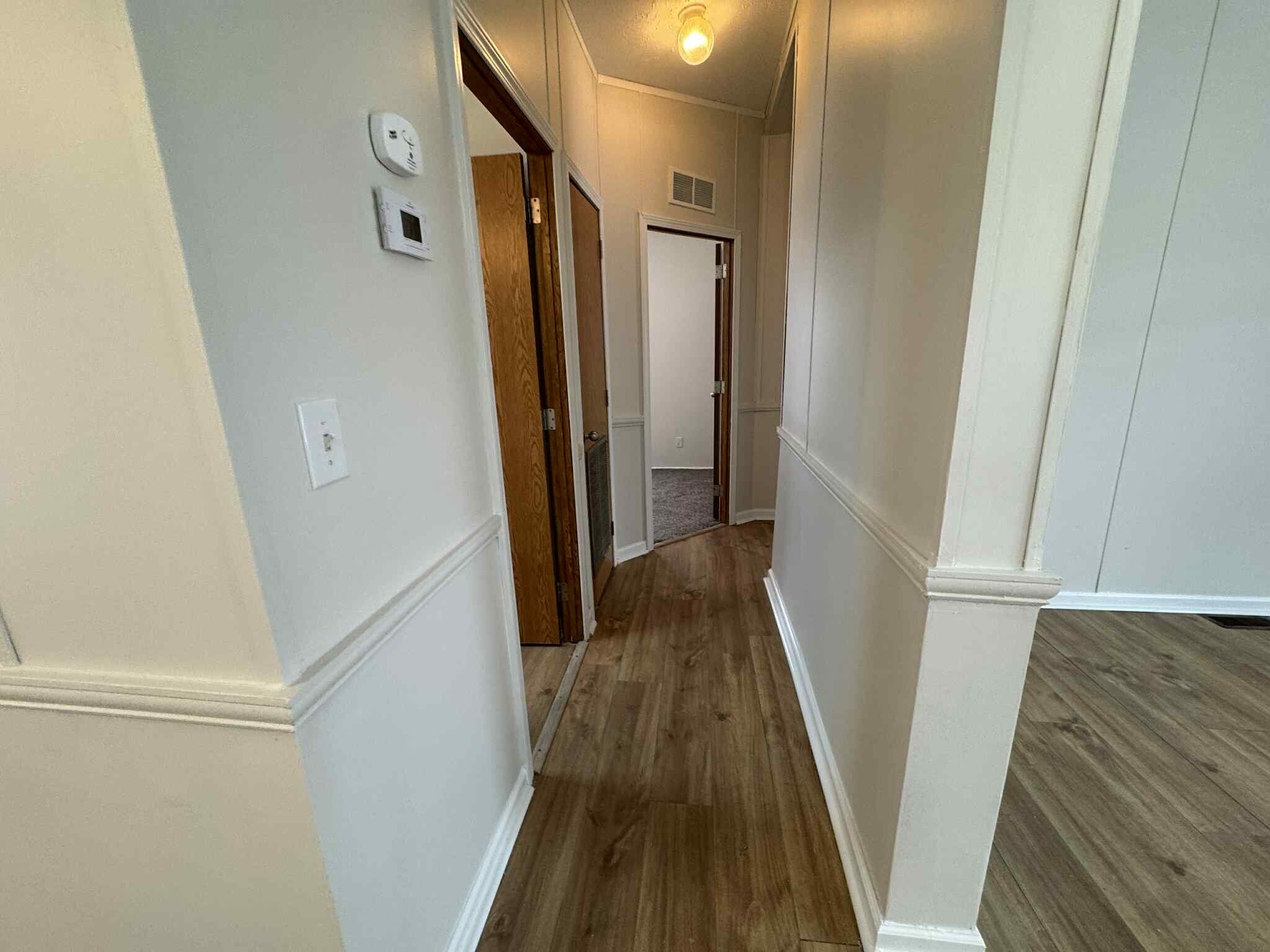 Building Photo - 2020 Marmoor Dr