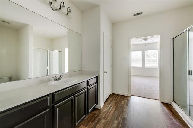Building Photo - 425 Waterline Dr